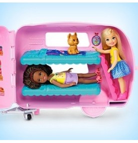 Barbie Chelsea et sa caravane